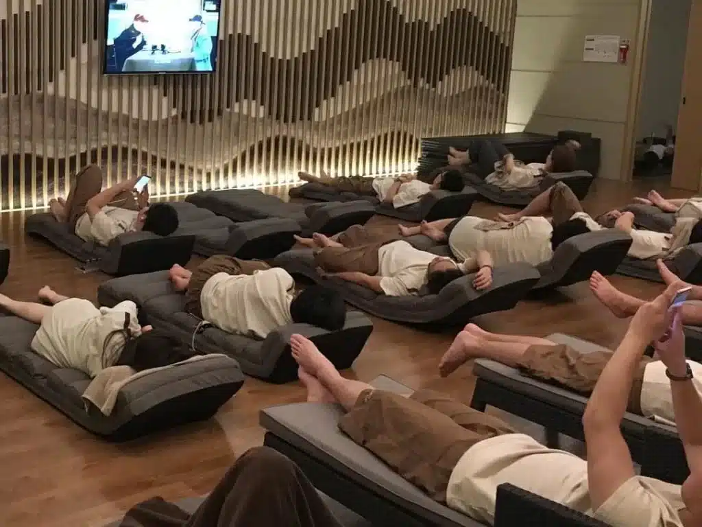 The resting room at Incheon's Spa on Air